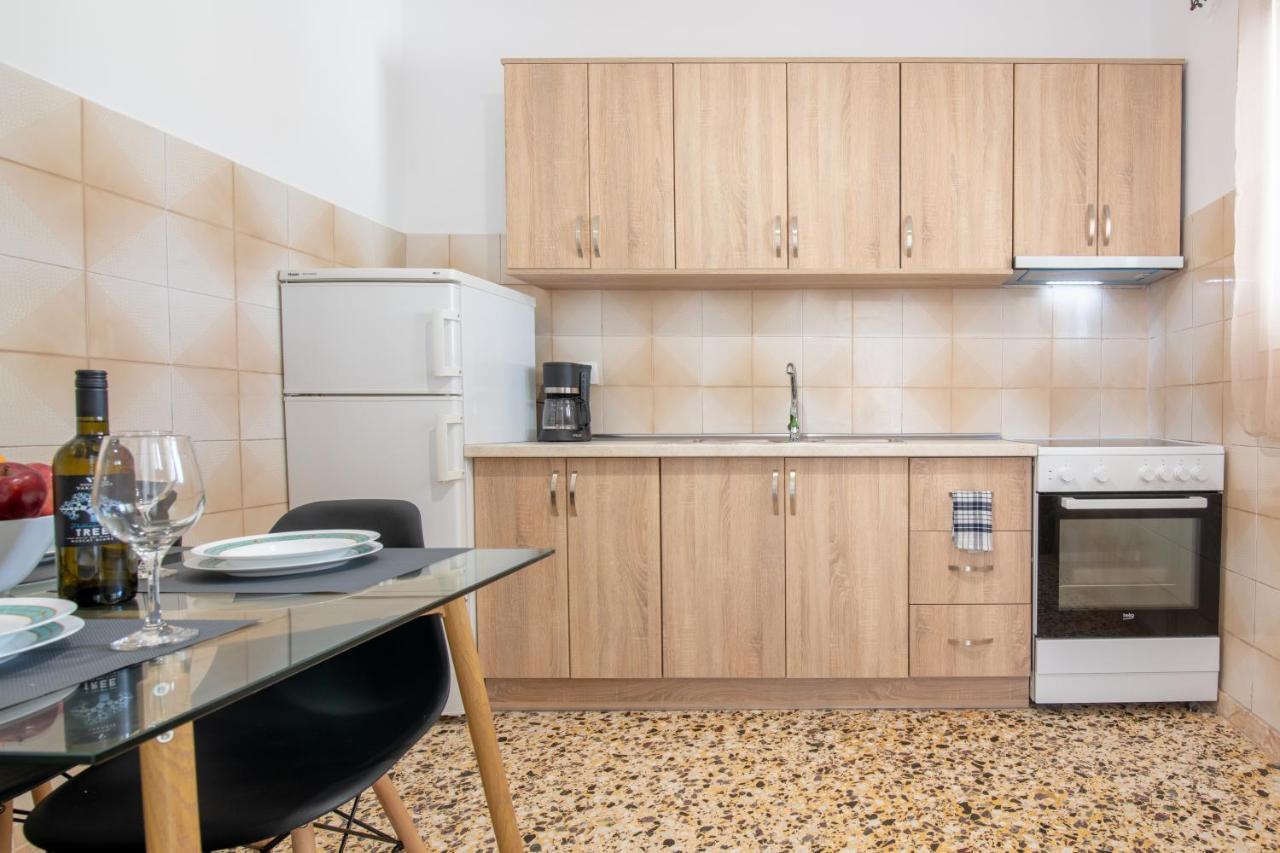 Lazaris Apartament Almiros Beach